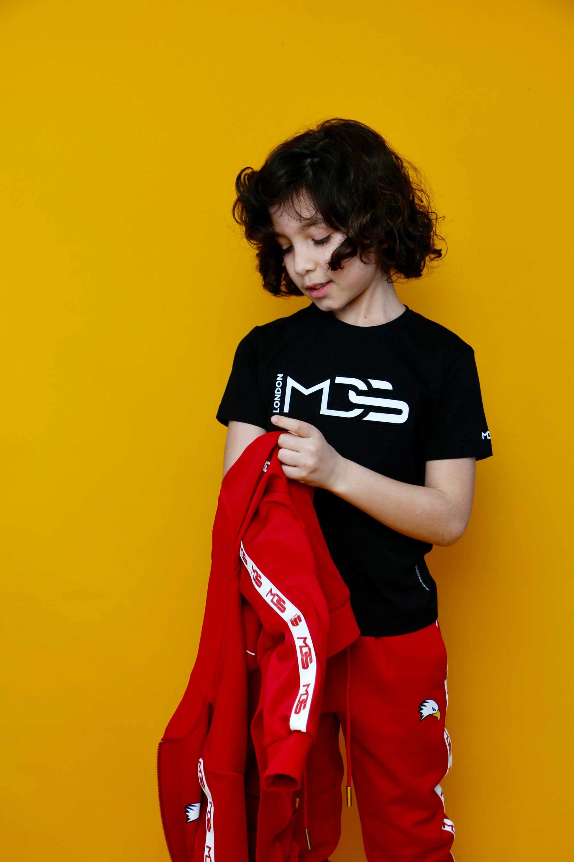 Tracksuit Kitali Criança | Conforto e Estilo para os Mais Novos